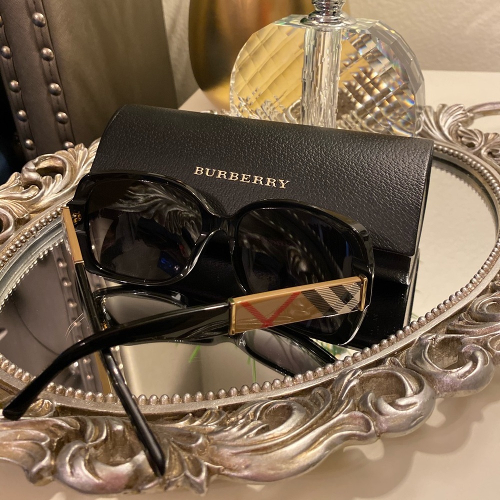 Burberry Sunglasses 😎